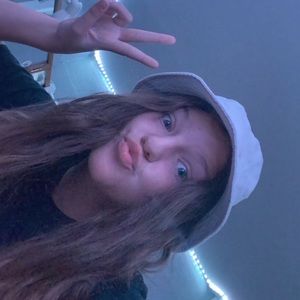 Meet your Posher, Alyssa